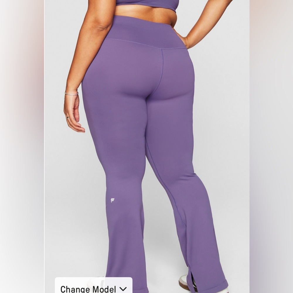Fabletics Women's Plus Size Sleek Seamless High-Waisted Flare Pant (3x Tall) NWT - Picture 2 of 5